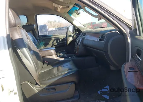 2007 Chevrolet Tahoe Lt z USA, uszkodzony, nr VIN 1GNFC13J27R208244